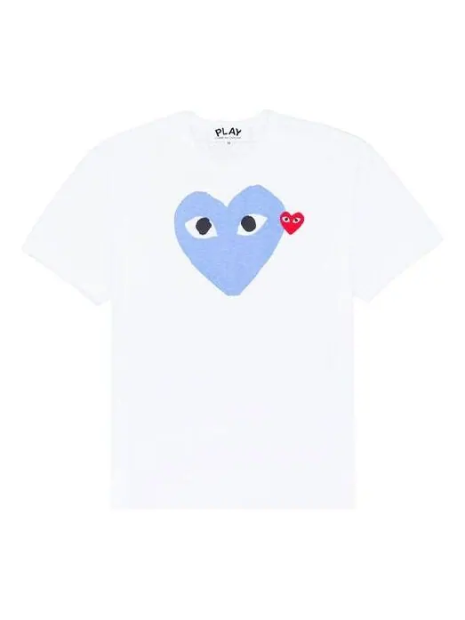 Футболка red emblem heart t-shirt 'white/blue' Comme Des Garcons Play — изображение 1 из 2, белый/синий