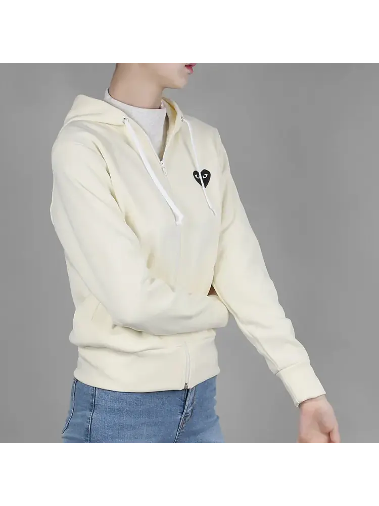 Куртка (WMNS) COMME des GARCONS PLAY Zip Hoodie Big Black Heart 'Beige' — изображение 7 из 7, бежевый