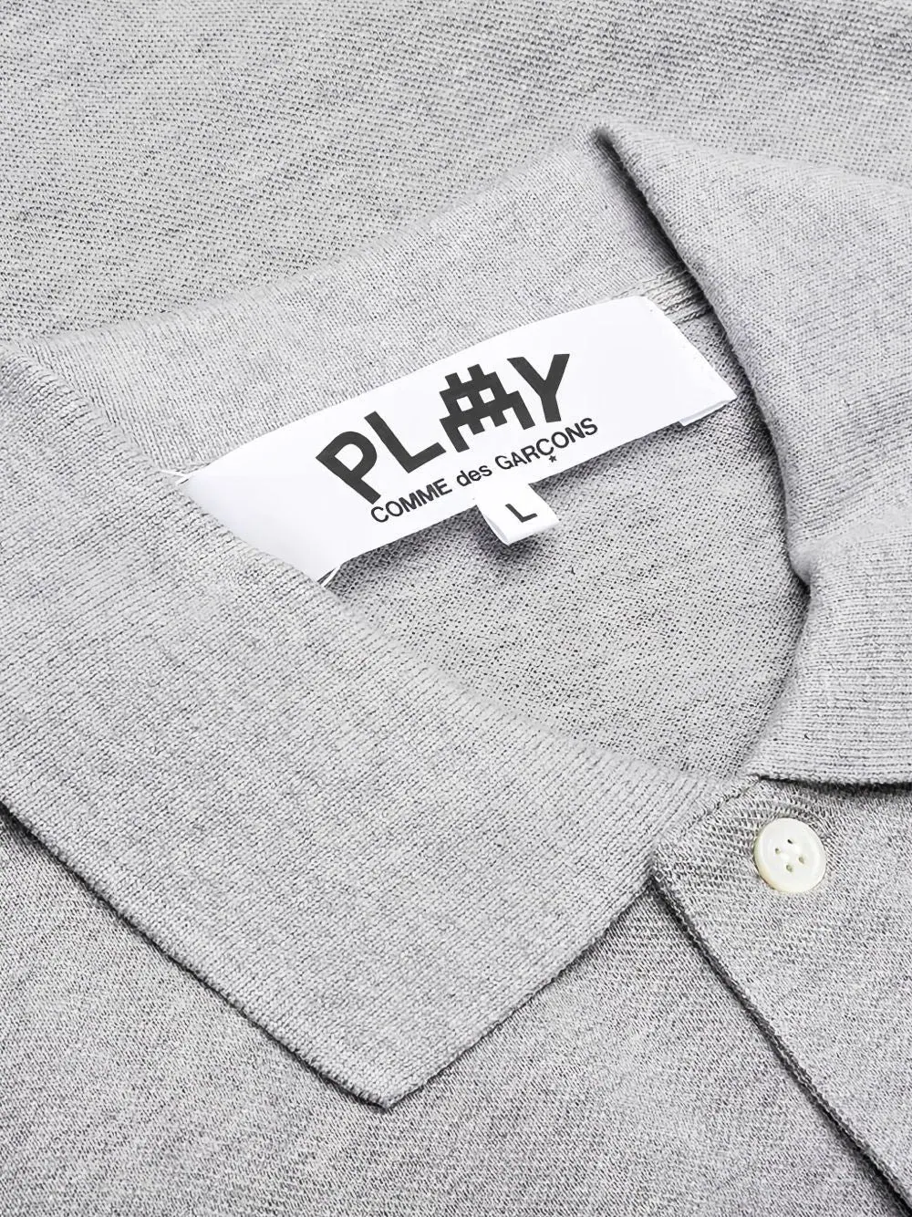 Поло COMME des GARCONS PLAY SS25 x Invader Pixel Heart — изображение 4 из 4, серый