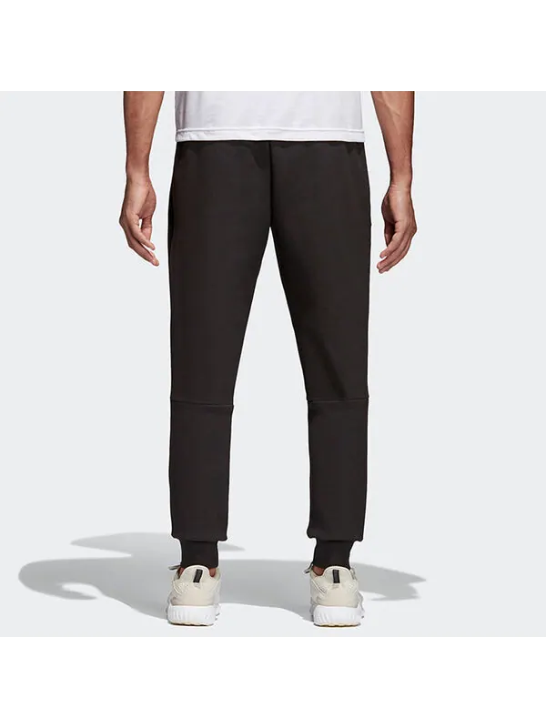 Спортивные штаны adidas Apparel Pants Men adidas ZNE Striker Pant — изображение 4 из 4, черный