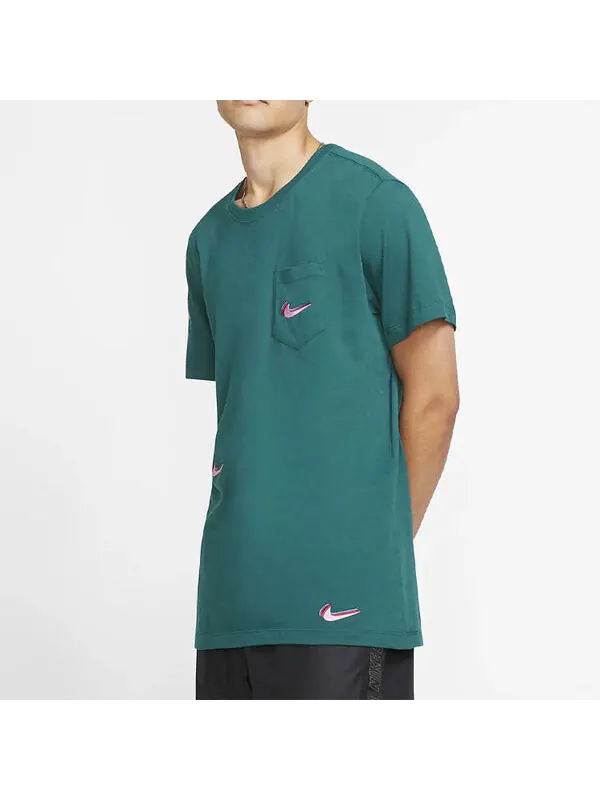 Футболка sb skateboard x parra pocket t shirt midnight turq tee green Nike — изображение 3 из 4, темный зеленый