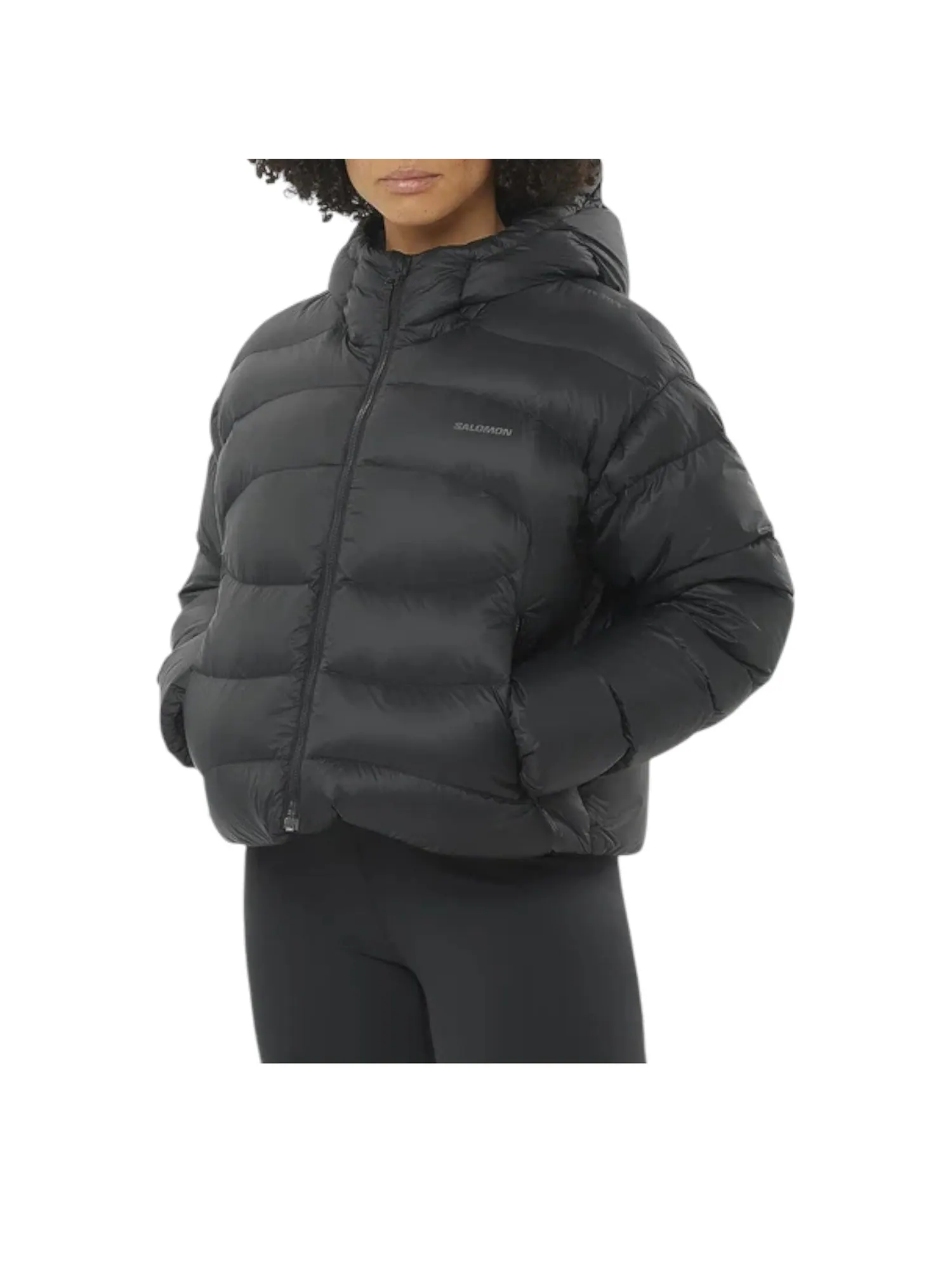 Куртка (WMNS) Salomon Outline Novelty Cropped Down Hooded Jacket 'Deep Black' — изображение 2 из 4, черный