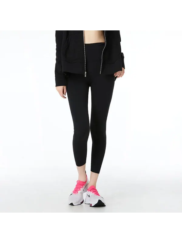 Брюки yoga luxe infinalon 7/8 tights black Nike — изображение 2 из 4, черный