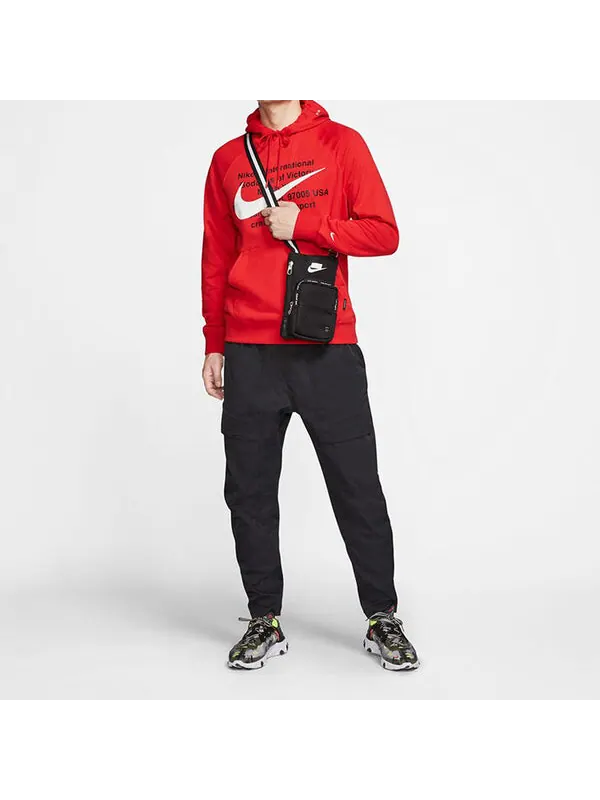 Толстовка Men's Nike Sportswear Swoosh Large Printing Pullover Red — изображение 3 из 4, красный