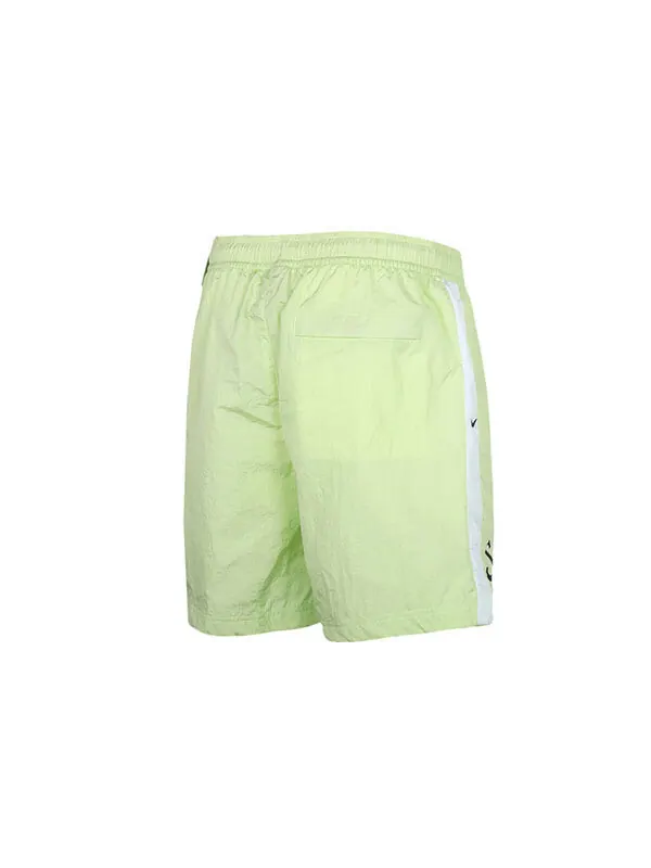 Шорты sportswear swoosh side alphabet embroidered woven sports shorts light green Nike — изображение 2 из 4, светлый зеленый