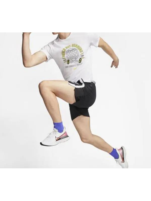 Футболка Miler Wild Run Earth Printing с коротким рукавом Nike — изображение 3 из 4, белый