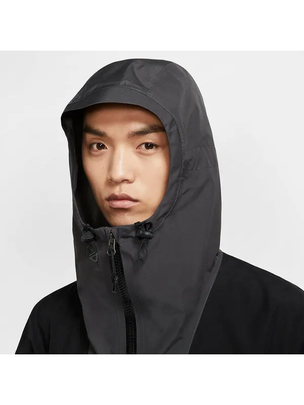 Куртка Nike ACG Gore-tex Paclite Logo Jacket 'Black Grey' — изображение 3 из 4, черный/серый