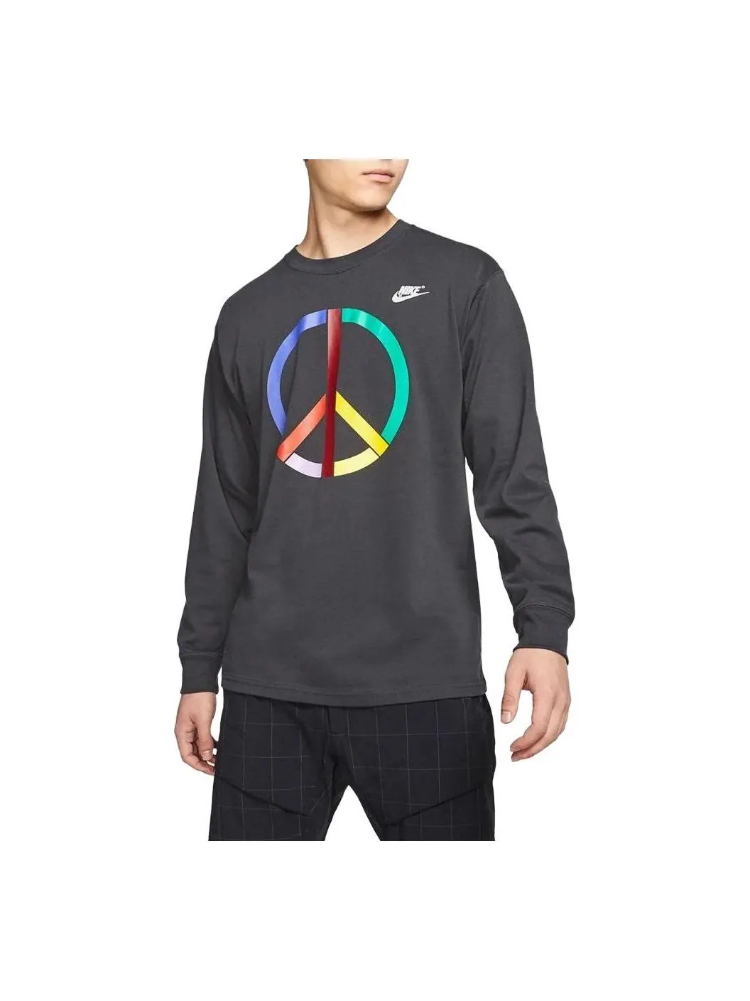 Спортивный топ Nike x Olivia Kim Long Sleeve Tee 'Off Noir/Metallic Silver' CT3088-045 — изображение 1 из 4