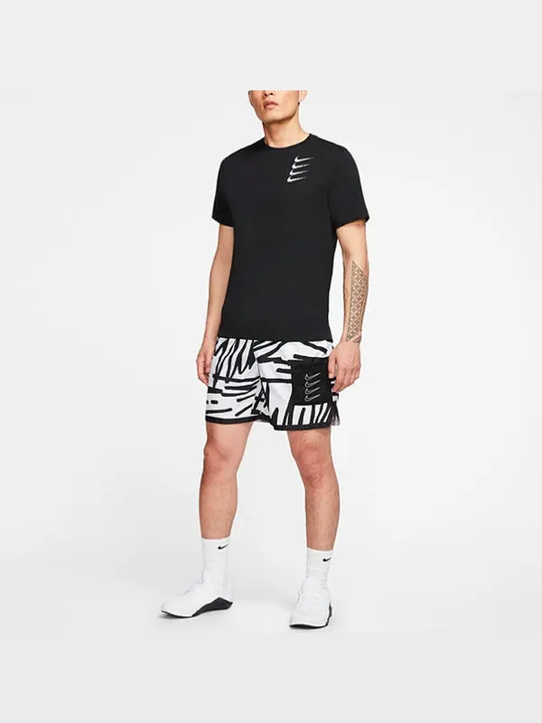 Футболка с круглым вырезом тренировочные с коротким рукавом Nike — изображение 3 из 4, черный