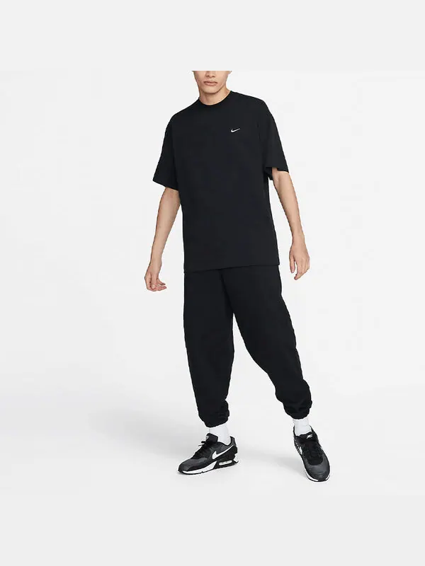 Футболка Nike Solo Swoosh Mens T-Shirt Printing Logo Solid Color Round Neck Short Sleeve Black — изображение 2 из 4, черный