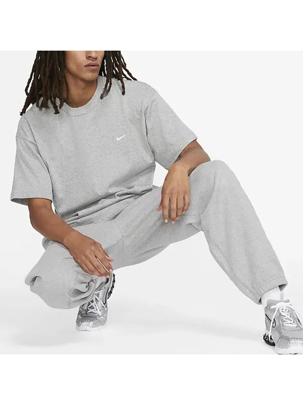 Футболка Nike Solo Swoosh Small Label Logo Solid Color Sports Round Neck Short Sleeve Gray — изображение 4 из 4, серый