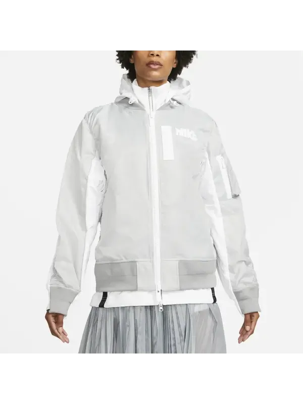 Куртка x sacai layered bomber jacket 'grey fog' Nike — изображение 3 из 3, серый