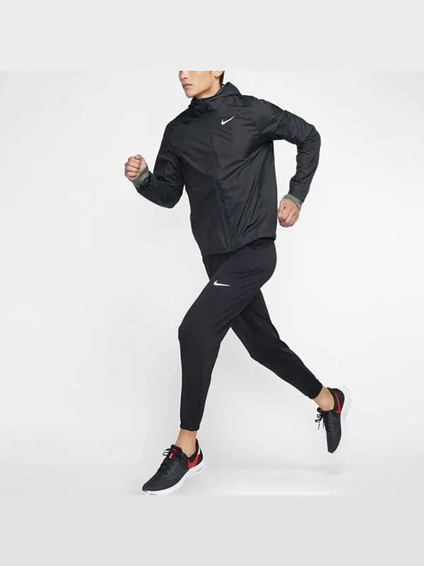 Куртка Nike Essential Sports Training Hooded Jacket Black — изображение 3 из 4, черный