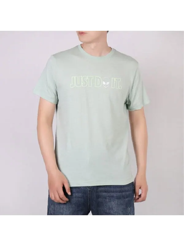 Футболка sportswear alien printing short sleeve grass green Nike — изображение 3 из 4, зеленый