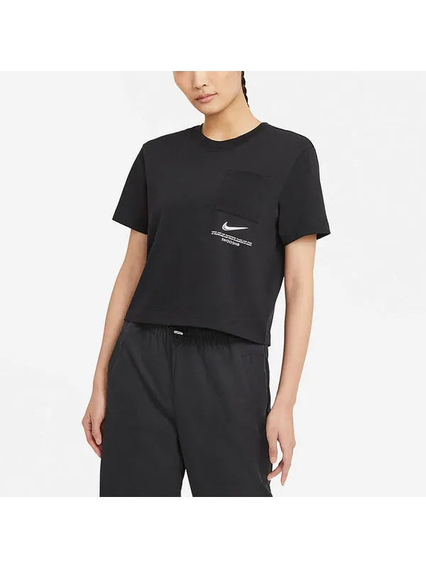 Футболка (WMNS) Nike Sportswear Swoosh Short Printed Round Neck Pullover T-Shirt Black — изображение 4 из 4, черный