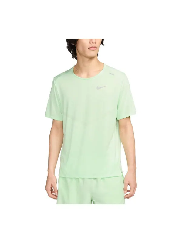 Футболка dri fit rise 365 беговая футболка азиатские размеры Nike — изображение 1 из 2, светлый зеленый