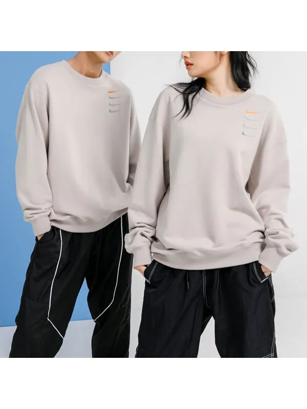 Толстовка Nike French Terry Swoosh Embroidered Round Neck Sports Pullover Couple Style light grey — изображение 3 из 4