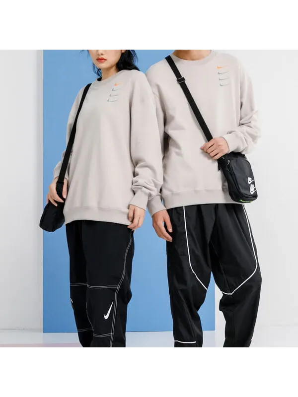 Толстовка Nike French Terry Swoosh Embroidered Round Neck Sports Pullover Couple Style light grey — изображение 4 из 4