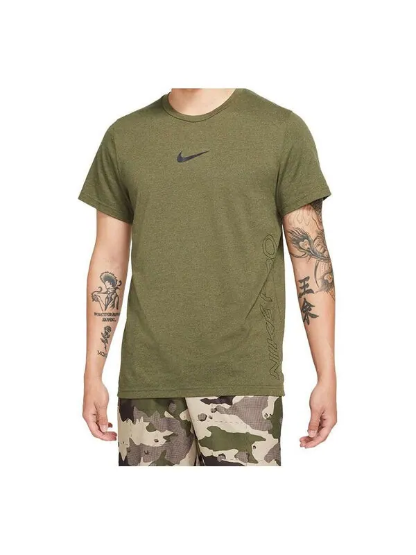 Футболка Men's Nike Solid Color Training Alphabet Logo Printing Short Sleeve Green T-Shirt — изображение 1 из 3, мульти