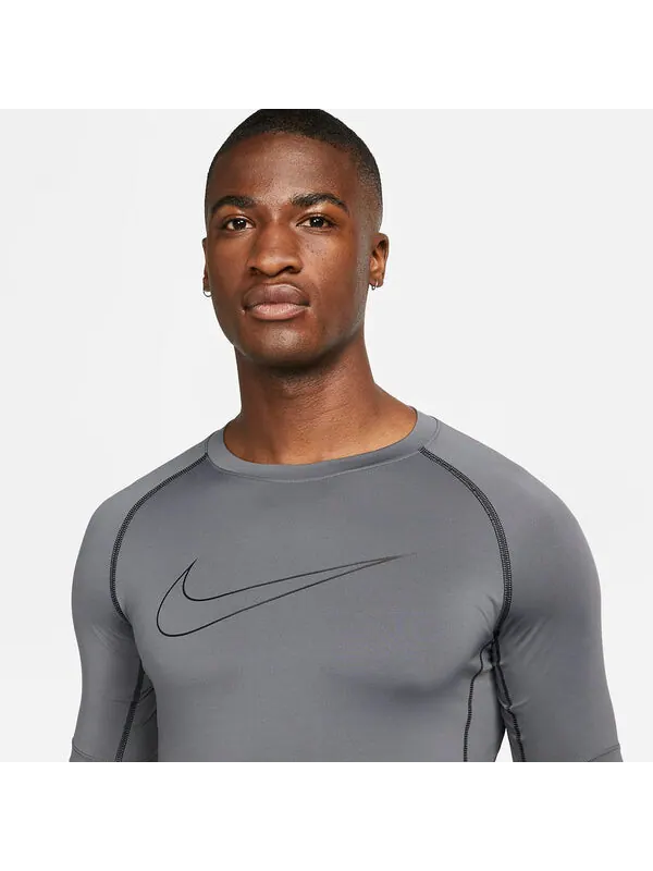Футболка Nike Pro Dri-FIT Tight Short Sleeve Tops 'Grey' — изображение 2 из 4, серый