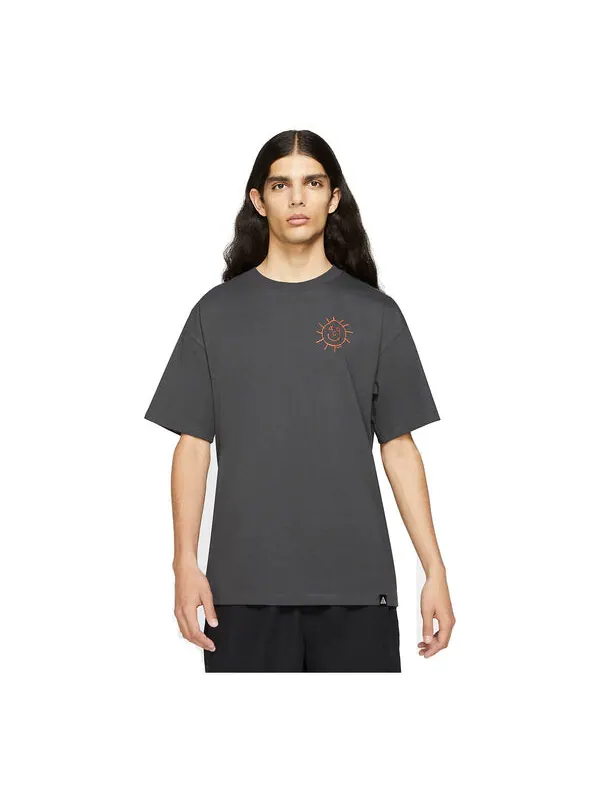 Футболка acg sunshine Nike — изображение 1 из 4, серый