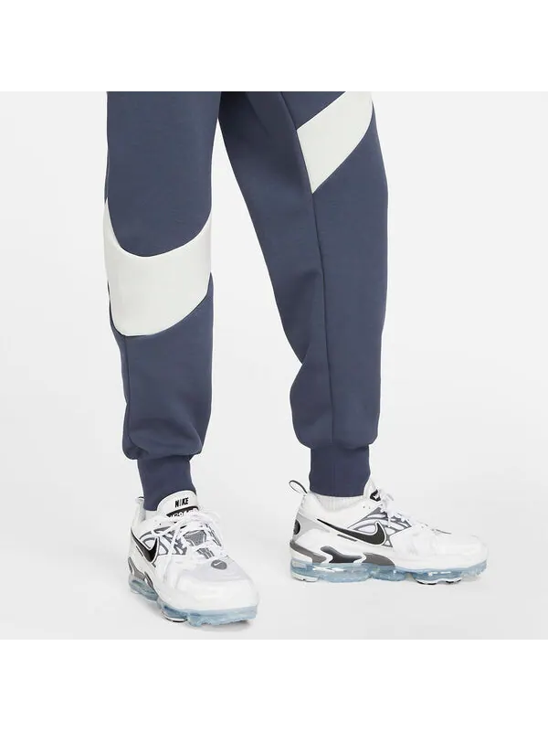 Брюки sportswear swoosh tech sweatpants 'blue' Nike — изображение 2 из 3, синий/мульти