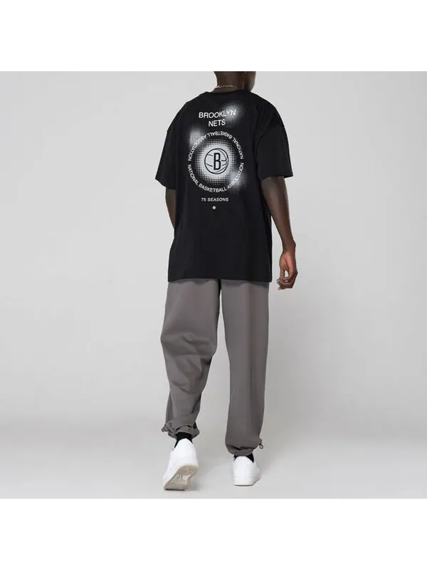Футболка Men's Nike Brooklyn Nets Geometry Pattern Logo Printing Round Neck Short Sleeve Black — изображение 3 из 4, мульти