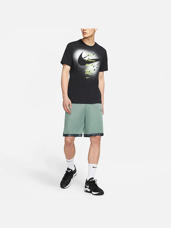 Футболка m nk graphic ss футболка с большим принтом алфавита спортивная с коротким рукавом Nike — изображение 3 из 4, черный