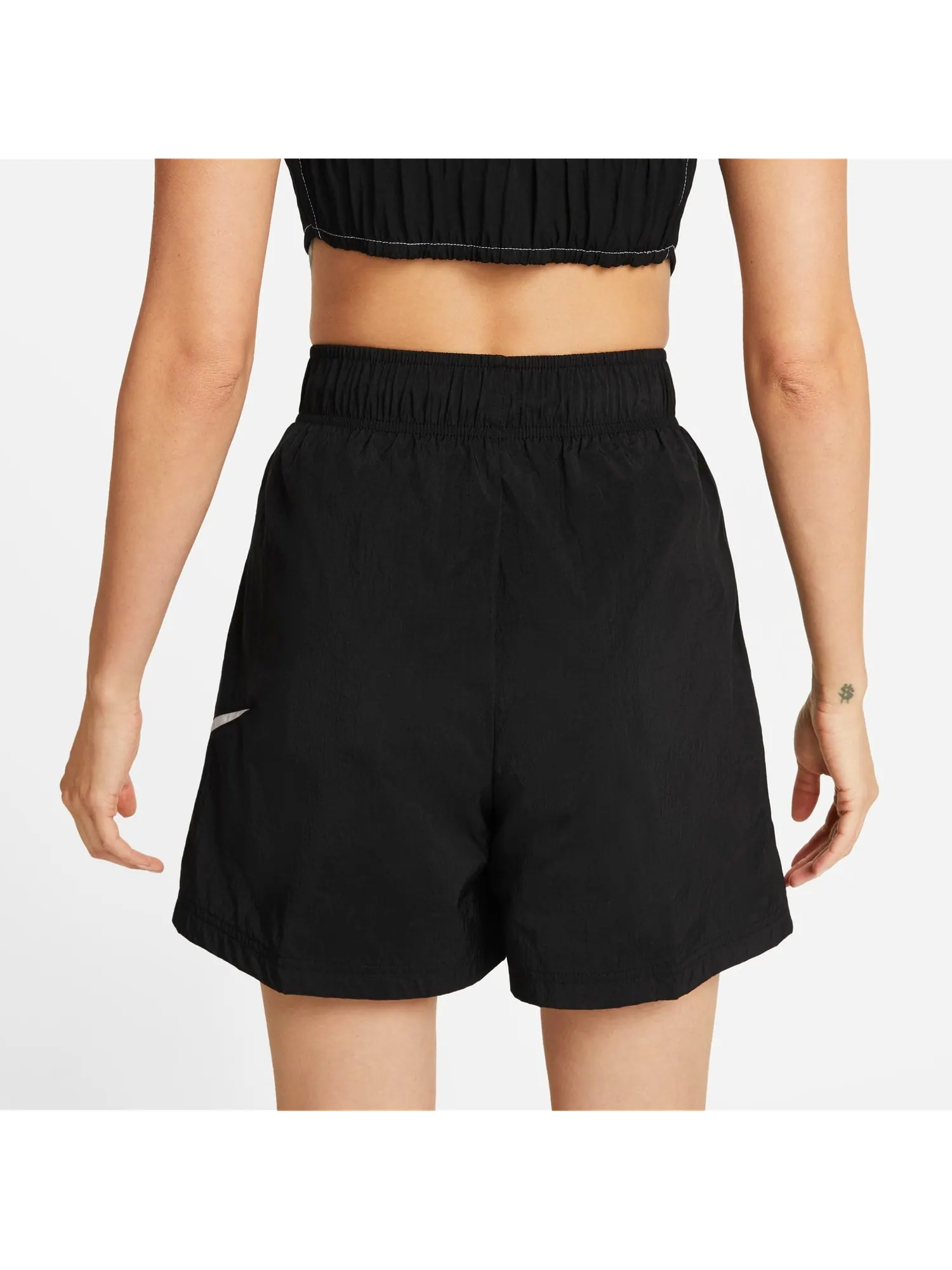 Шорты (WMNS) Nike Sportswear Essential High-Rise Woven Shorts 'Black' — изображение 2 из 5, черный