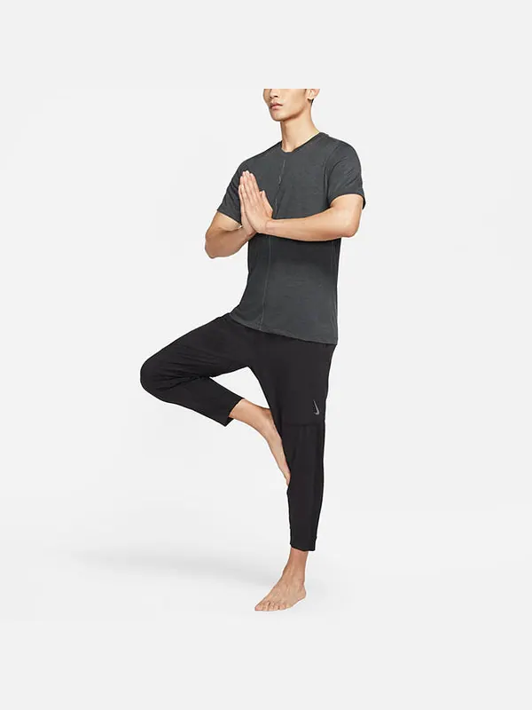 Футболка yoga dri-fit quick dry sports round neck short sleeve black gray blackgray Nike — изображение 3 из 3, серый