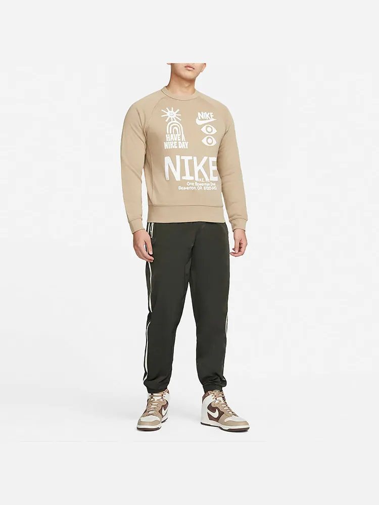 Худи Nike NSW graphic printed crew neck sweatshirt 'Tan' — изображение 3 из 3, хаки