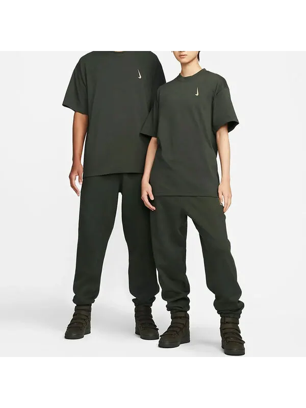 Футболка Nike x Billie Eilish Tee Asia Sizing 'Sequoia' — изображение 2 из 4, секуоя