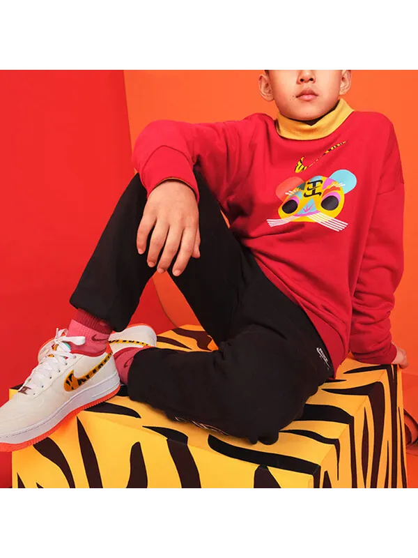 Толстовка cny new year's edition fleece stay warm round neck pullover boy red Nike — изображение 3 из 3, красный