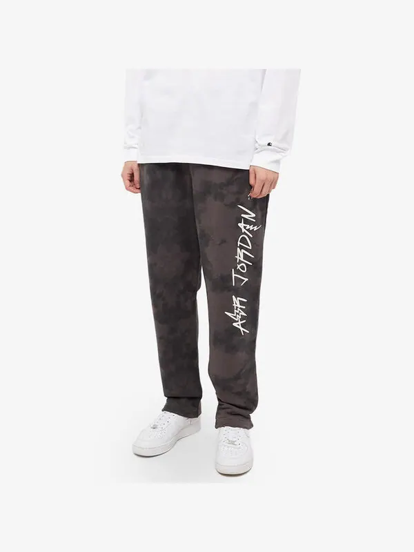 Спортивные штаны Air Jordan Tie Dye Alphabet Lacing Fleece Sports Pants Men's Brown — изображение 2 из 4, черный