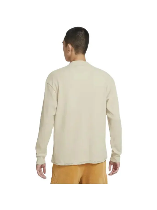 Футболка Air Jordan Essential Winter Long Sleeve T-Shirt 'Beige' — изображение 2 из 3, бежевый