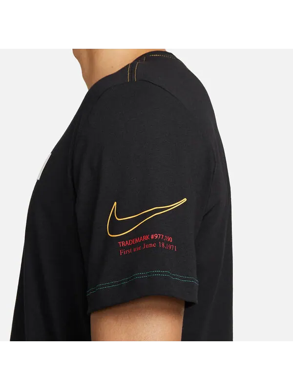Футболка Nike Sportwear T-shirt 'Black' — изображение 3 из 4, черный