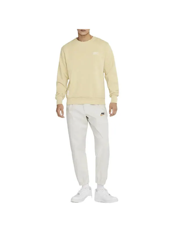 Толстовка Men's Nike NAI-KE Cha Nai-Ke Cha Series Solid Color Round Neck Pullover Sports Team Gold — изображение 4 из 4