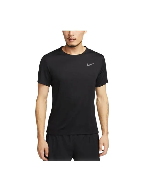 Футболка NIKE DRI-FIT UV MILER MEN'S SHORT-SLEEVE RUNNING TOP 'Black' — изображение 1 из 3, черный