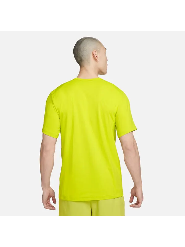 Футболка dri-fit uv hyverse t-shirt 'bright cactus' Nike — изображение 2 из 2, яркий/черный