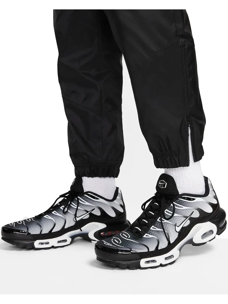 Спортивные брюки Nike Windrunner Woven Lined Trousers 'Black' — изображение 2 из 4, черный