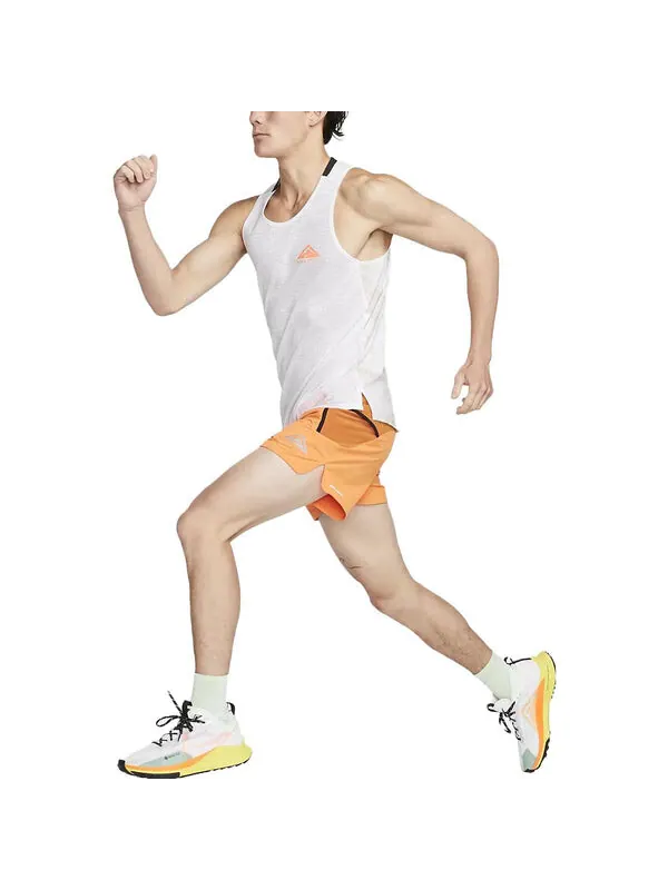 Майка Nike Trail Solar Chase Dri-FIT Running Tank 'White' — изображение 3 из 3, белый/мульти