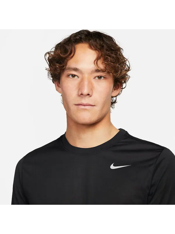 Футболка dri-fit fitness t-shirt asia sizing 'black' Nike — изображение 4 из 4, черный/белый