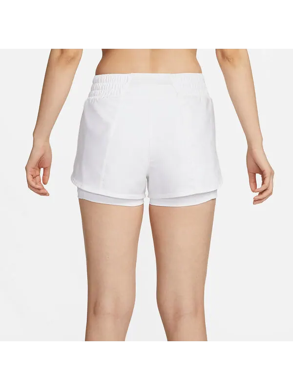 Шорты dri fit one средняя посадка 3" 2 в 1 шорты Nike — изображение 2 из 2, белый