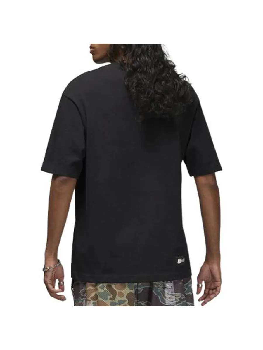 Футболка Air Jordan x Undefeated T-Shirt Asia Sizing 'Black' — изображение 5 из 5, черный