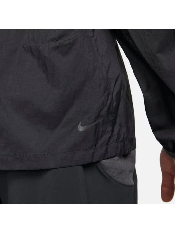 Куртка trail aireez lightweight running jacket 'black' Nike — изображение 4 из 4, черный