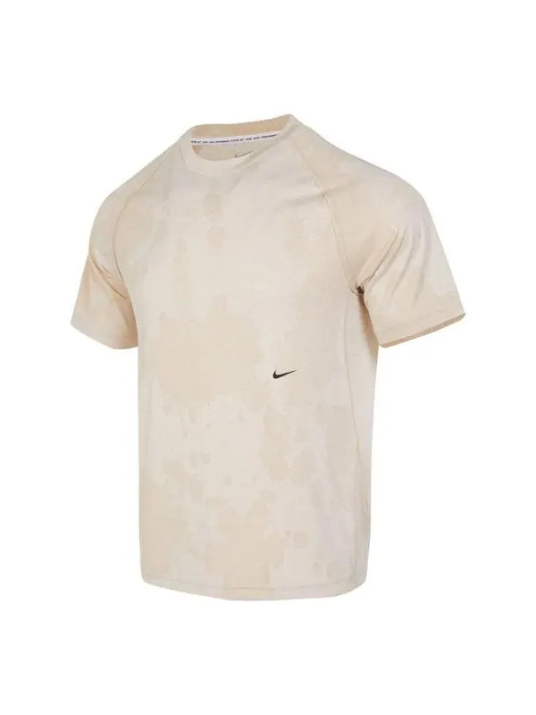 Футболка dri fit adv aps engineered с коротким рукавом для фитнеса Nike — изображение 1 из 2, бежевый/мульти