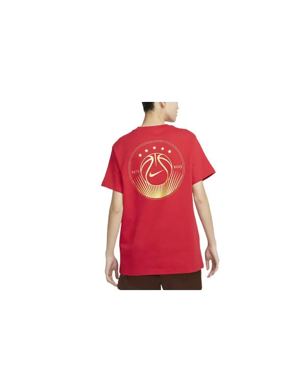 Футболка (WMNS) Nike Sportswear Short-Sleeve T-Shirt 'University Red' — изображение 2 из 4, красный