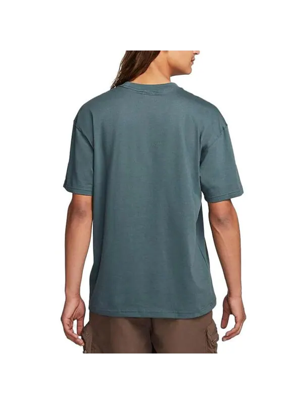 Футболка Nike ACG Patch T-Shirt 'Faded Spruce' — изображение 3 из 3, зеленый