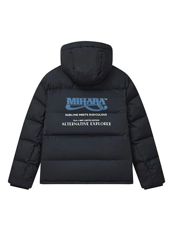 Куртка x mihara yasuhiro collaborative oversized hooded down jacket 'black white blue' Fila — изображение 2 из 4