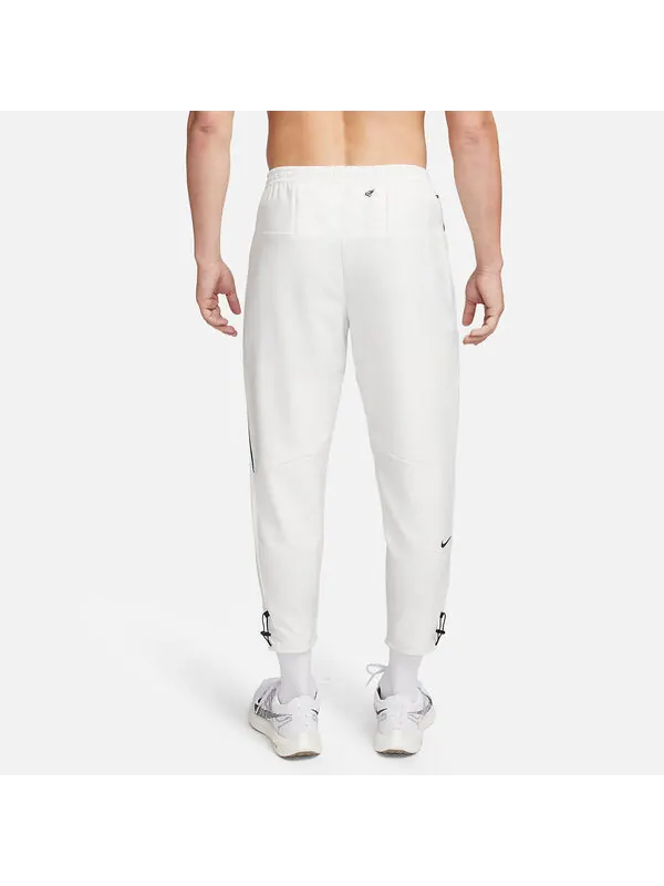 Штаны Challenger Track Club Dri Fit Беговые штаны Nike — изображение 2 из 4, белый